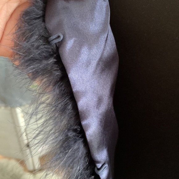 💋STUNNINGLY BEAUTIFUL💋 OMBRE BLUE & CREAM FEATHER FUR WAISTCOAT - Picture 8 of 15